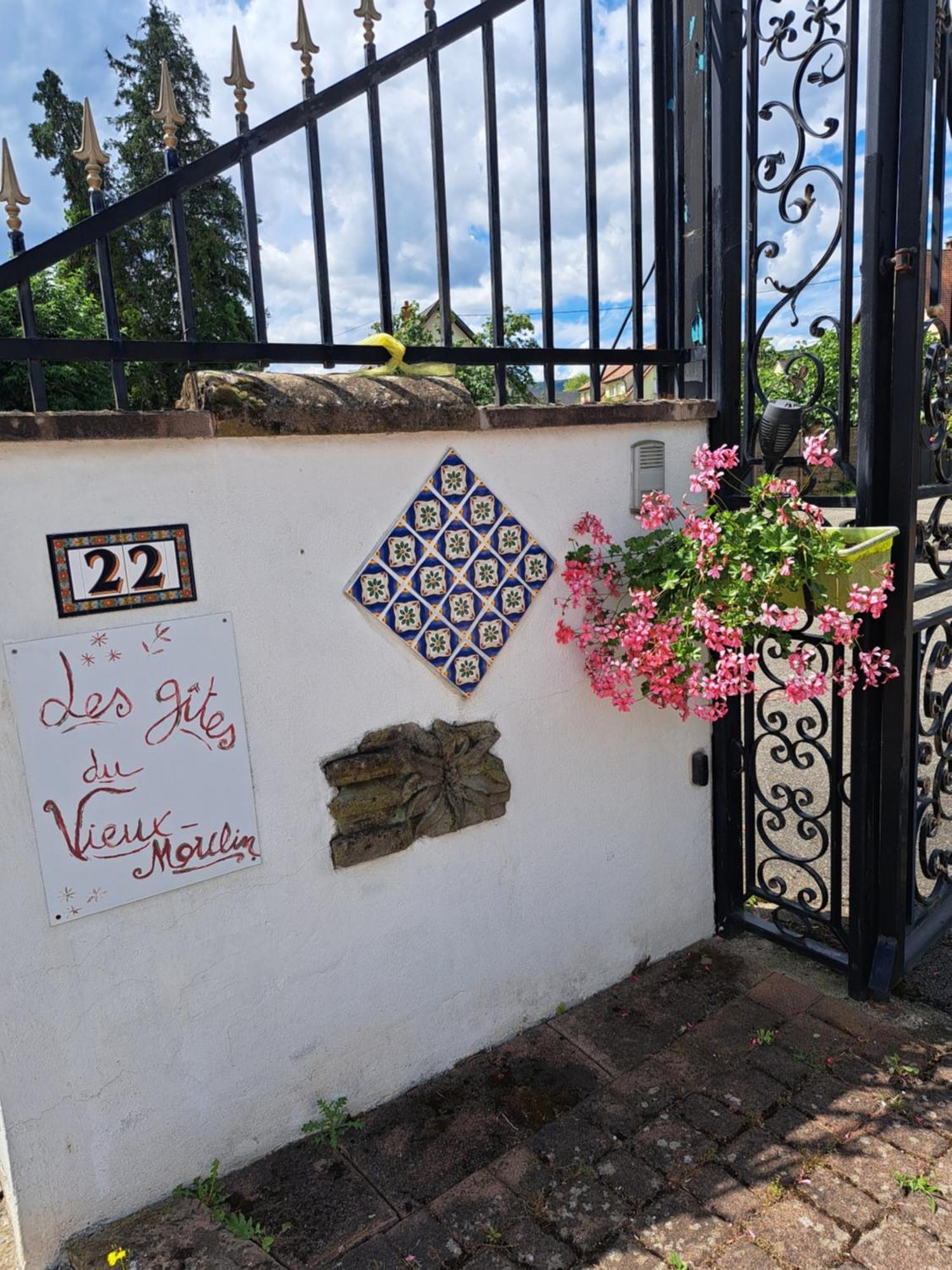 Domaine Du Vieux Moulin Apartment Westhalten Bagian luar foto